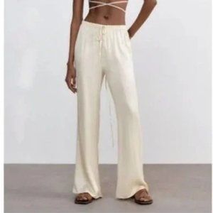 Zara | NWT Satin Effect Pants | Cream Sz Small